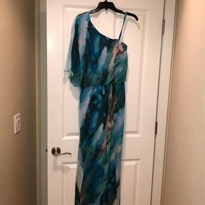 Beautiful Ellen Tracy, summer-evening dress